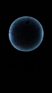 Fiúszobába készült holdmintás dekorfal – egyedi beltéri megoldás kézzel készítve