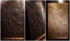 Kézzel formált 3D vulkanikus sziklafal minta tábla három nézetből – rétegzett, természetes kőhatású felület nappaliba, étkezőbe, előszobába vagy üzlethelyiségbe -éttermekbe-Boutique hotelbe ajánlva – prémium enteriőrökhöz, belsőépítészeti kivitelezésekhez