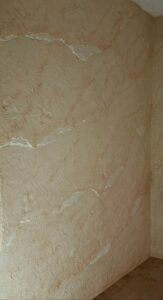 Exkluzív 3D sziklafal belsőépítészeti megoldás, amely tökéletes választás nappali, hálószoba, fürdőszoba vagy étkező falainak egyedi kialakítására Budapesten és a Balaton környékén.